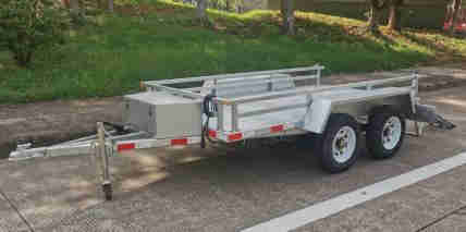 Hot Dip Galvanized Double Axle 2000kg Load 4 Wheel Trailer for Excavator ATV Lift with Ladder