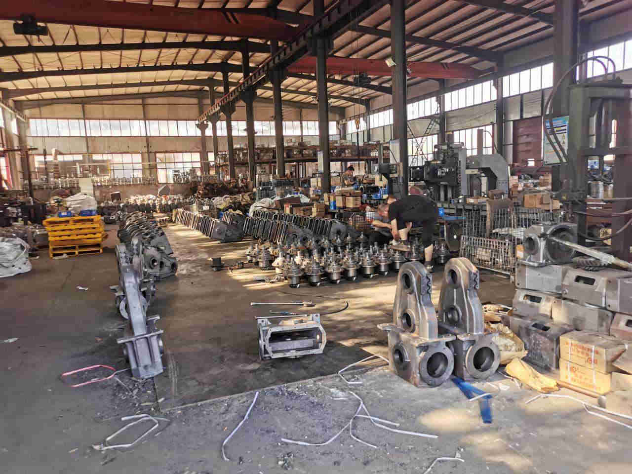 Agricultural Farm Worm Wheel Drive Gearbox Helical Center Gearmotor Reducer for Valley Center Pivot Irrigation System Zimmatic