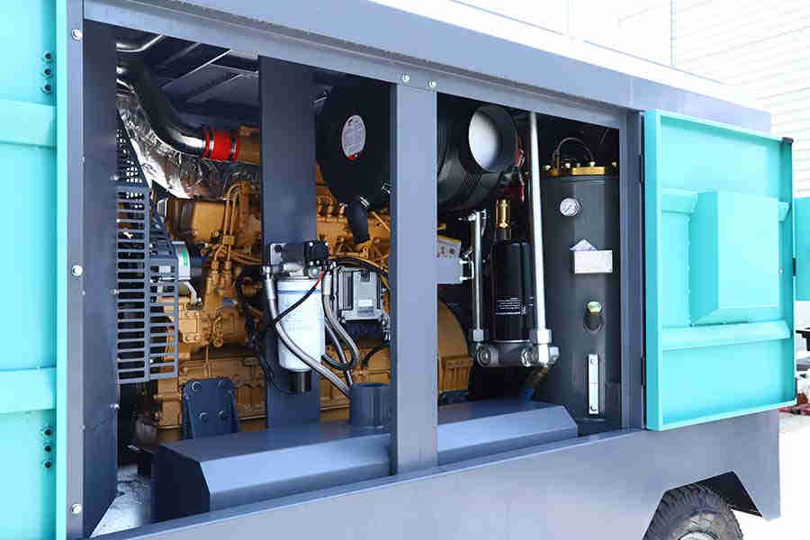 Trailer Mounted Mobile Rotary Screw Type Diesel Powered Air Compressor Air Cooled Portable Direct Drive Non-road III Smartgen