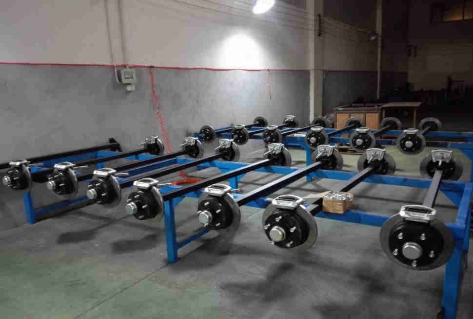 Customize Multiple Sizes HubTrailer Hub Drum Assembly 7,000lb Axle 12" Diameter 8 on 6-1/2