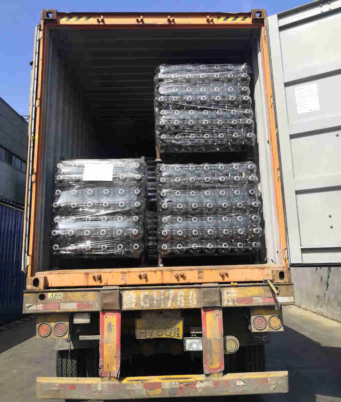 Great Quality Airui 4 Bolts 5bolts 6bolts Trailer Stub Axle and Hub for Sale