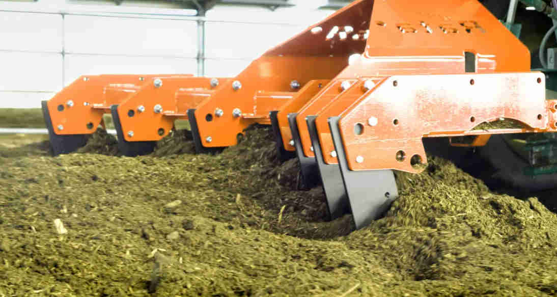 Professional Cheap 660kg Agricultural Machinery Compost Barn for Livestock