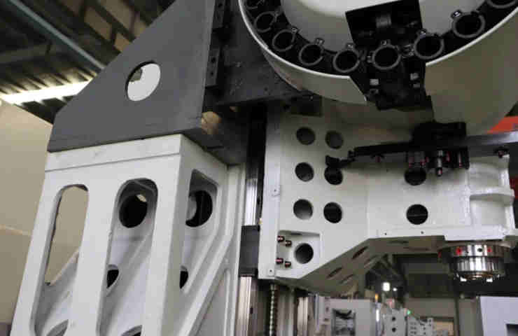 V11B High Speed High Rigidity CNC Lathe Vertical Machining Center