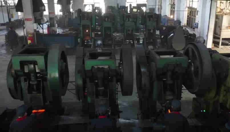 18-100hp CDR Series Tractor Fertilizer Spreader with 260L 600L Manure Distributor