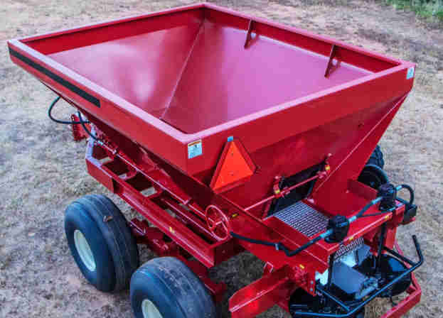 Tractor Driven Lime Spreader for Sale